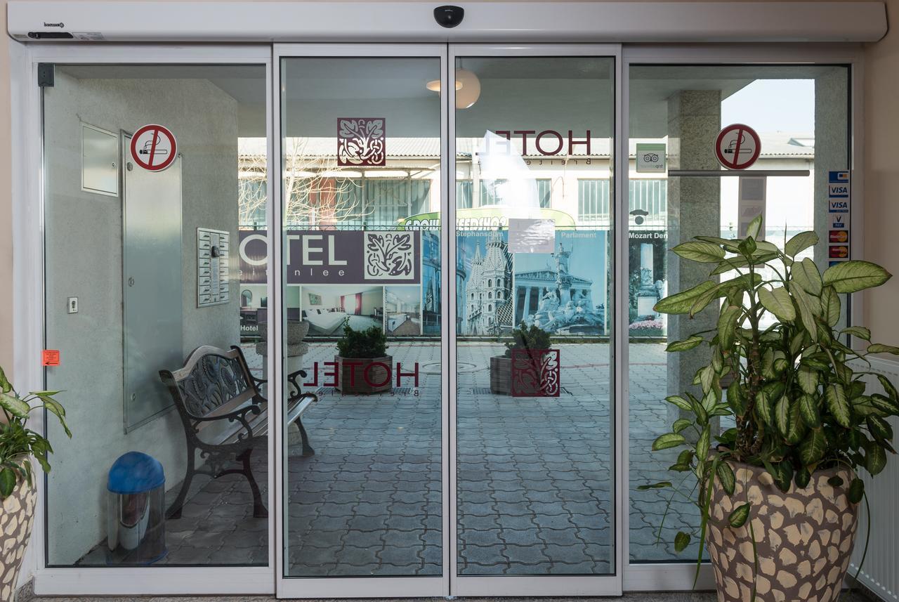 וינה Hotel Breitenlee מראה חיצוני תמונה